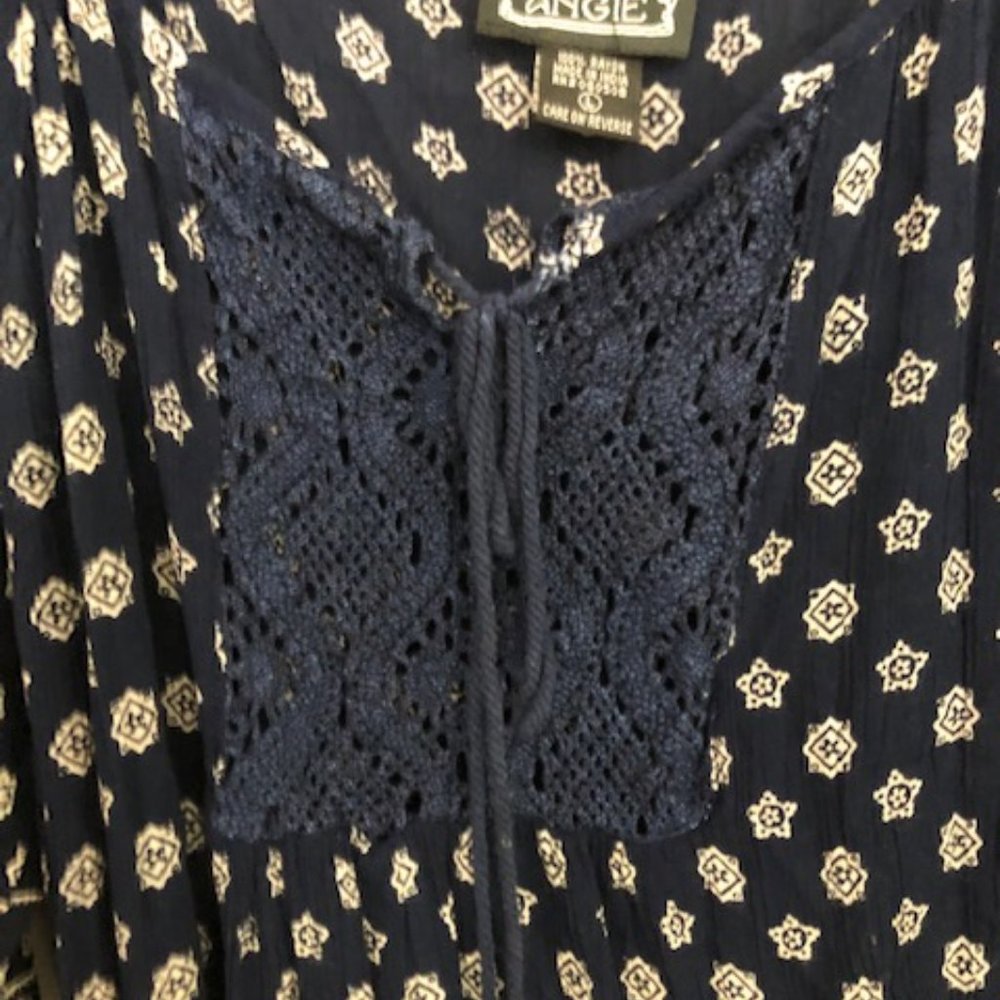 Dress - Picture 4 of 4